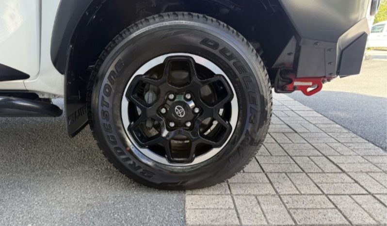 Toyota Hilux Rugged X 2019 full