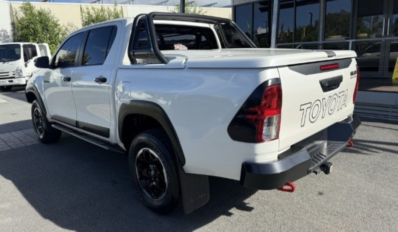 Toyota Hilux Rugged X 2019 full