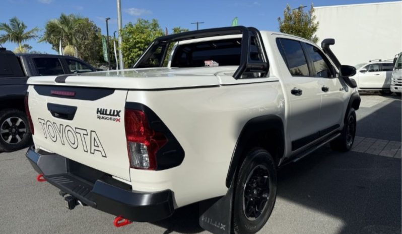 Toyota Hilux Rugged X 2019 full