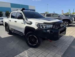 Toyota Hilux Rugged X 2019 full