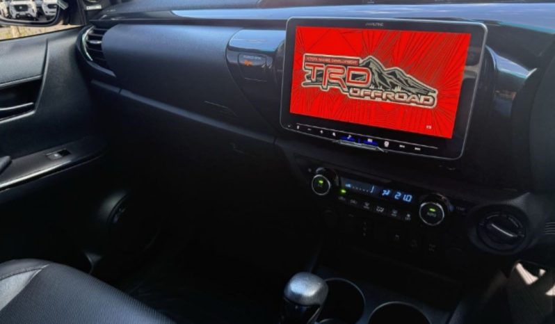 Toyota Hilux Rugged X 2019 full