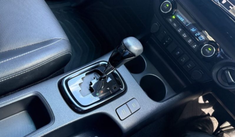 Toyota Hilux Rugged X 2019 full