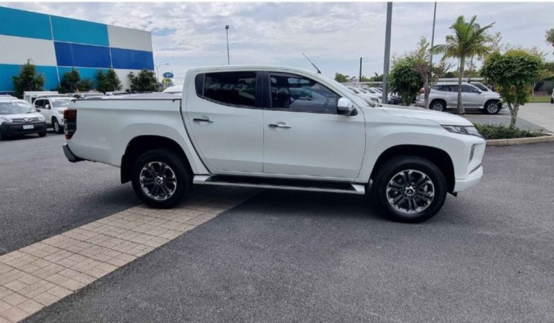 Mitsubishi Triton GLS MR  2021 full