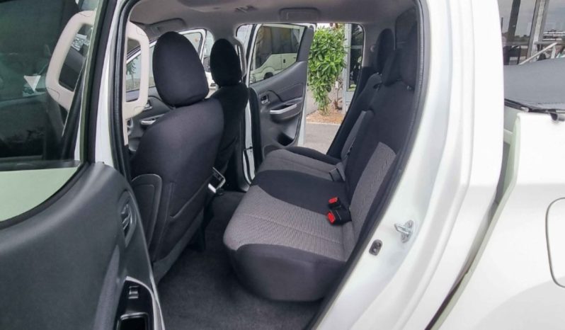 Mitsubishi Triton GLS MR  2021 full