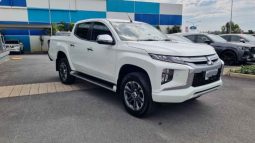 Mitsubishi Triton GLS MR  2021 full