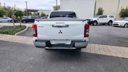Mitsubishi Triton GLS MR  2021 full