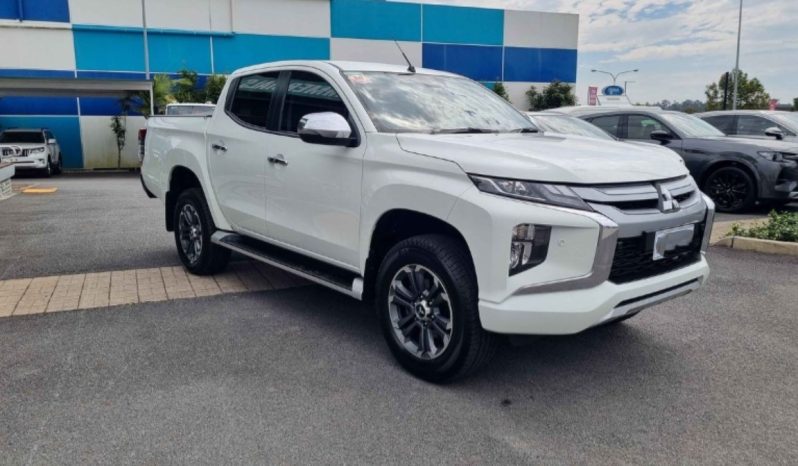 Mitsubishi Triton GLS MR  2021 full