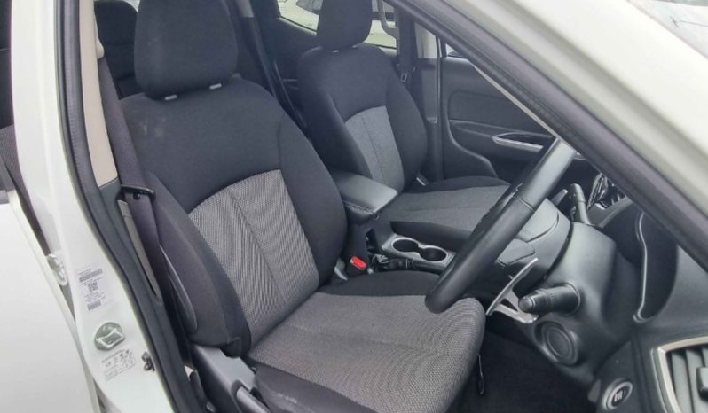 Mitsubishi Triton GLS MR  2021 full