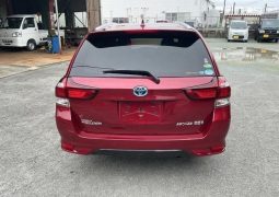 Toyota Corolla Fielder Hybrid G ​2018 full