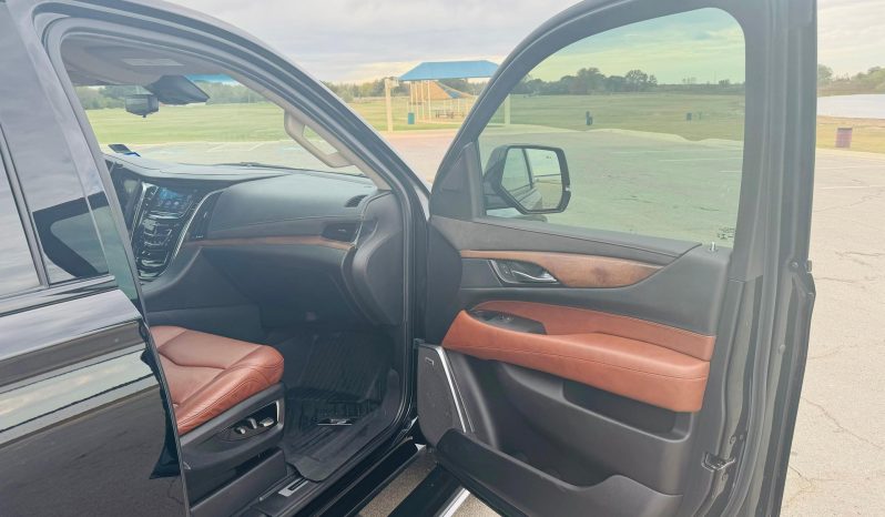 Cadillac Escalade Premium Luxury 4×4 2019 full