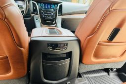 Cadillac Escalade Premium Luxury 4×4 2019 full