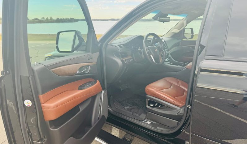 Cadillac Escalade Premium Luxury 4×4 2019 full