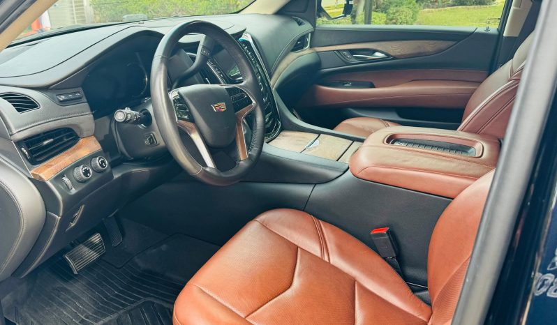 Cadillac Escalade Premium Luxury 4×4 2019 full