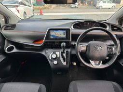 TOYOTA SIENTA HYBRID G 2019 full