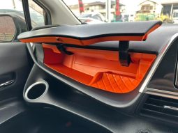 TOYOTA SIENTA HYBRID G 2019 full