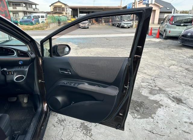 TOYOTA SIENTA HYBRID G 2019 full