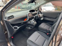 TOYOTA SIENTA HYBRID G 2019 full