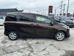 TOYOTA SIENTA HYBRID G 2019 full