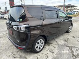 TOYOTA SIENTA HYBRID G 2019 full