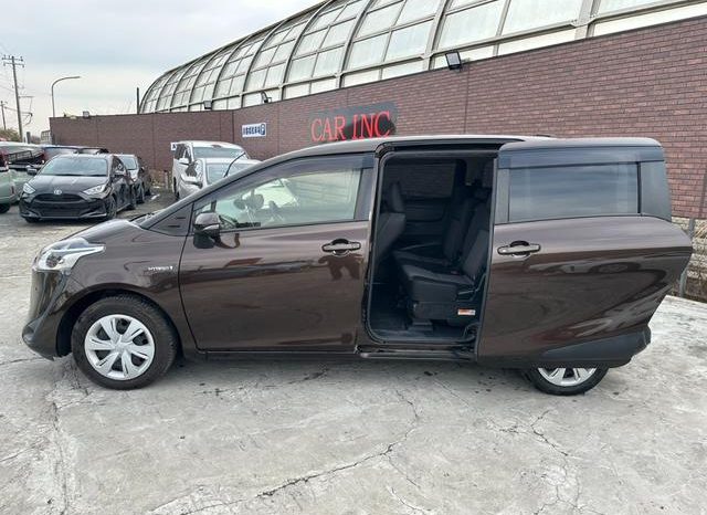 TOYOTA SIENTA HYBRID G 2019 full