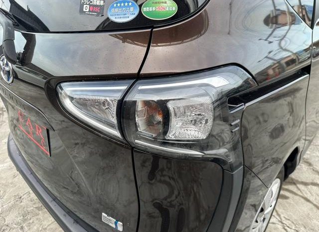TOYOTA SIENTA HYBRID G 2019 full