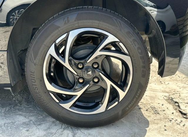 TOYOTA YARIS HYBRID Z 2020 full