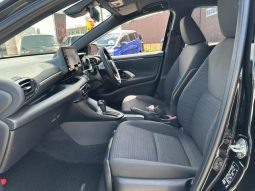 TOYOTA YARIS HYBRID Z 2020 full
