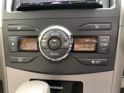 Toyota Corolla Axio 2012 full