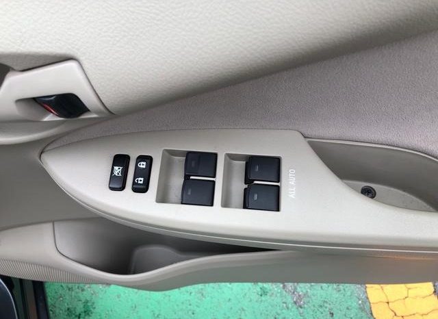 Toyota Corolla Axio 2012 full