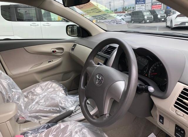 Toyota Corolla Axio 2012 full