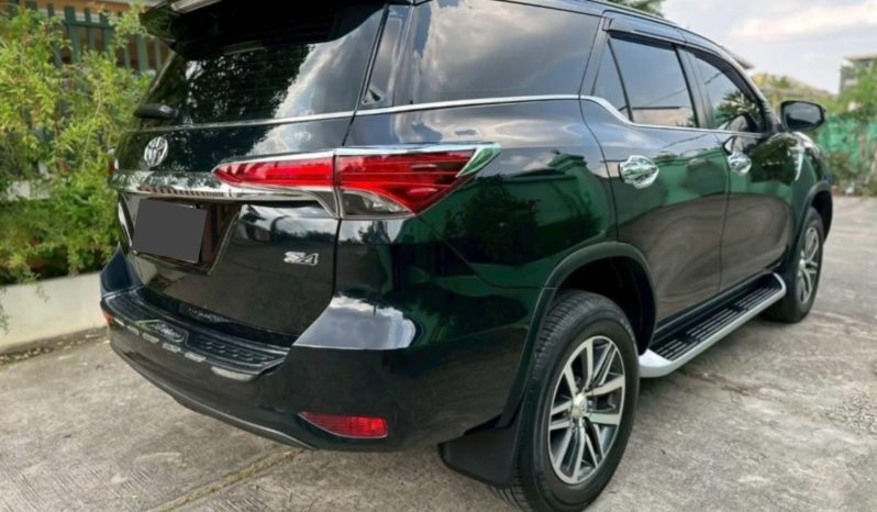 Toyota Fortuner 2.4 2018 full