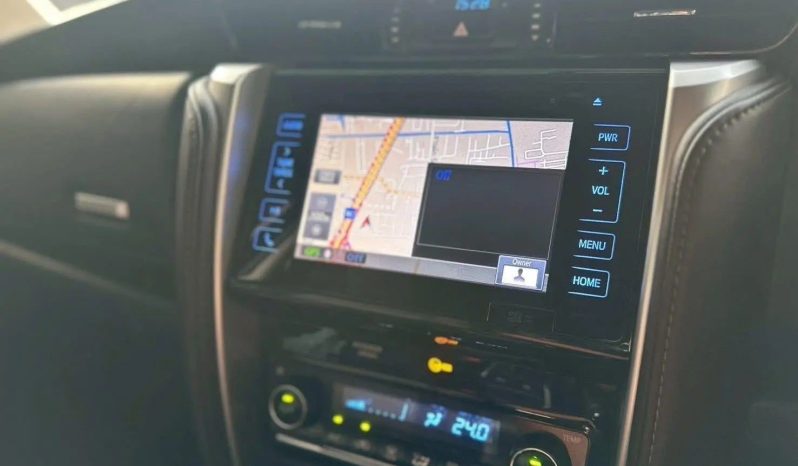 Toyota Fortuner 2.4 2018 full