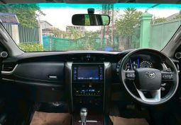 Toyota Fortuner 2.4 2018 full