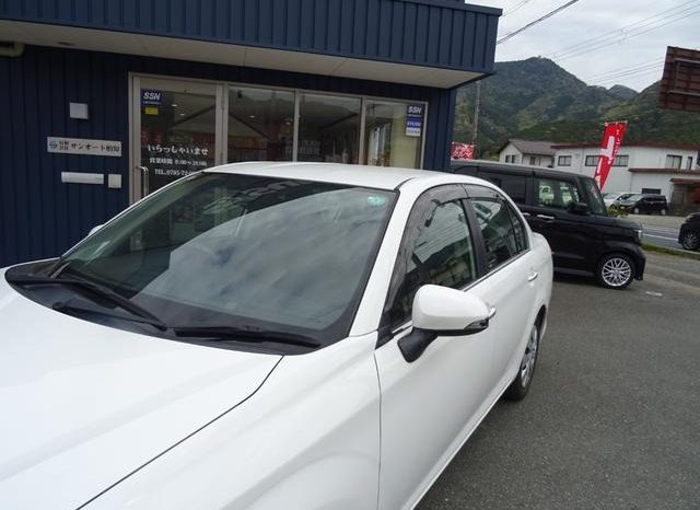 TOYOTA COROLLA AXIO 1.5G 2017 full