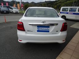 TOYOTA COROLLA AXIO 1.5G 2017 full