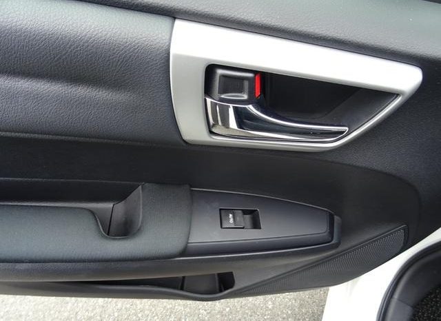 TOYOTA COROLLA AXIO 1.5G 2017 full