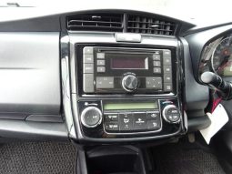 TOYOTA COROLLA AXIO 1.5G 2017 full