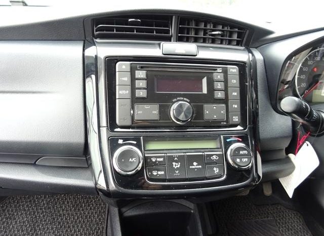 TOYOTA COROLLA AXIO 1.5G 2017 full