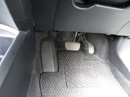 TOYOTA COROLLA AXIO 1.5G 2017 full