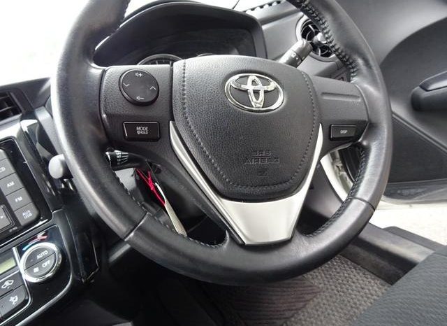 TOYOTA COROLLA AXIO 1.5G 2017 full