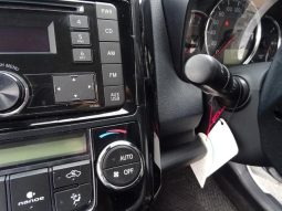 TOYOTA COROLLA AXIO 1.5G 2017 full