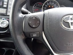 TOYOTA COROLLA AXIO 1.5G 2017 full