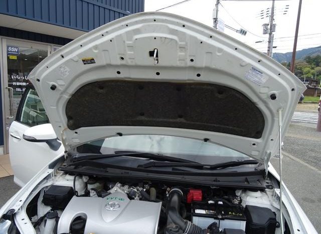 TOYOTA COROLLA AXIO 1.5G 2017 full