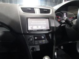 SUZUKI SWIFT XG 2011 full
