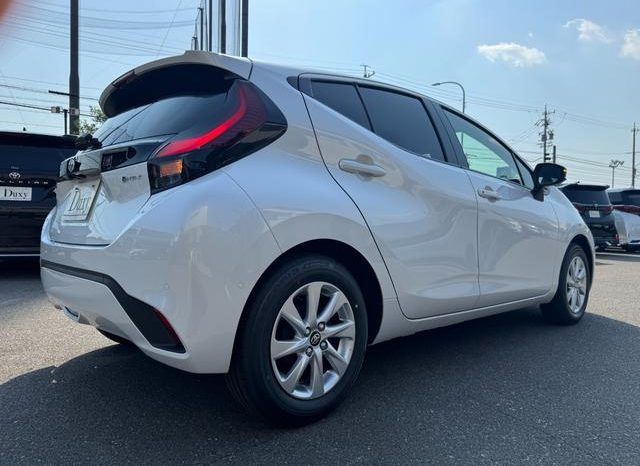 TOYOTA AQUA Z 2026 full