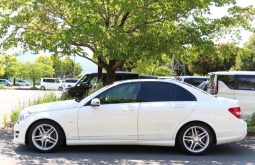 MERCEDES BENZ C-CLASS C200 BLUE EFFICIENCY AVANTGARDE 2012 full