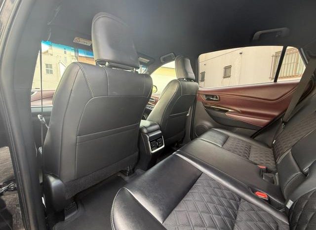 TOYOTA HARRIER ELEGANCE 2016 full