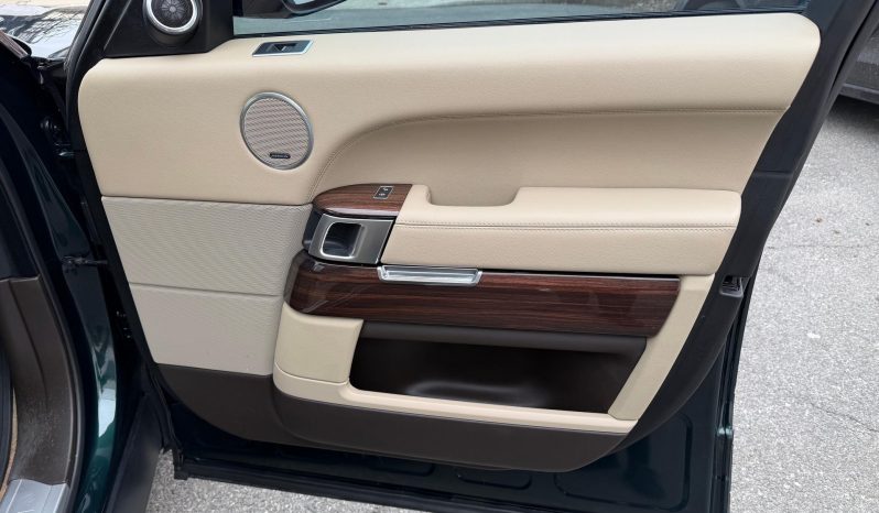 Land Rover Range Rover Td6 2017 full