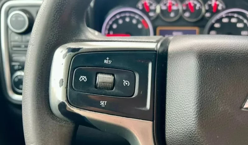 Chevrolet Silverado 2500 LT 2020 full