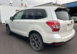 SABARU FORESTER 2.0XT 2013 full